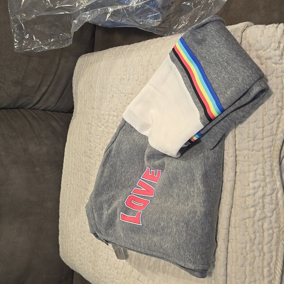 Zip up hoodie - Picture 3 of 4